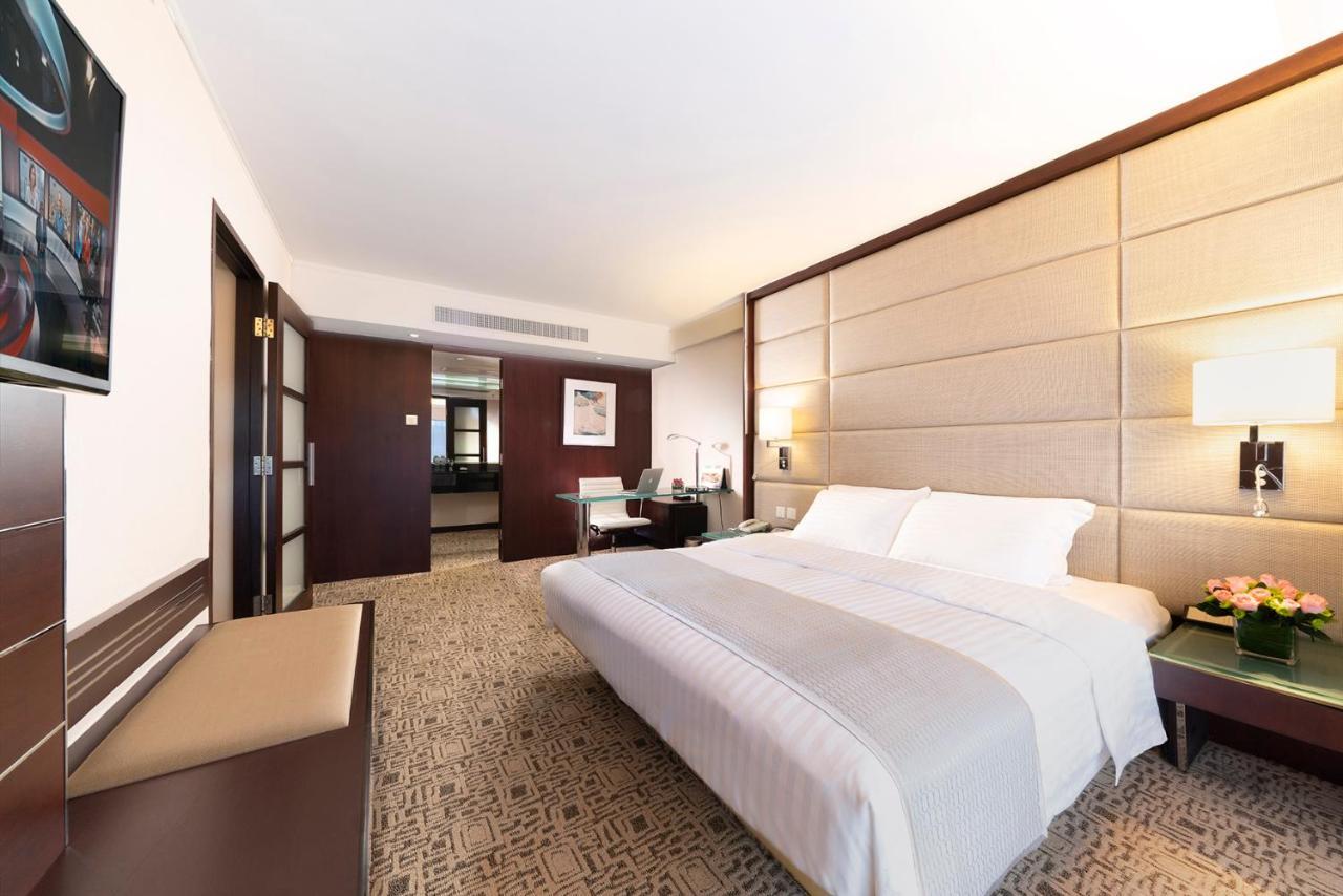 Regal Kowloon Hotel Hong Kong Exterior foto